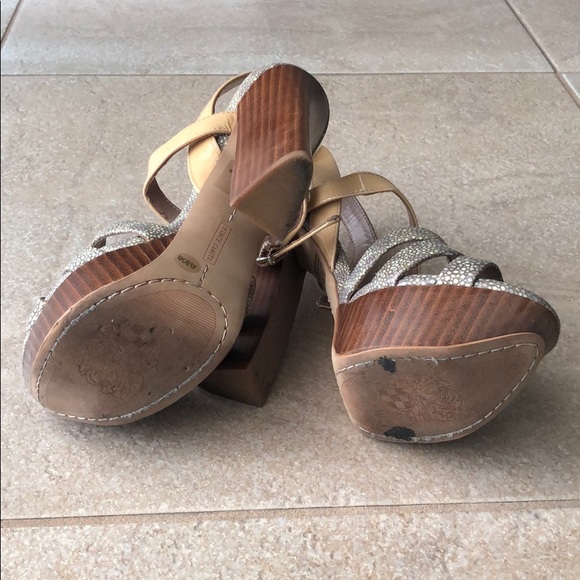 Heels - Picture 3 of 3